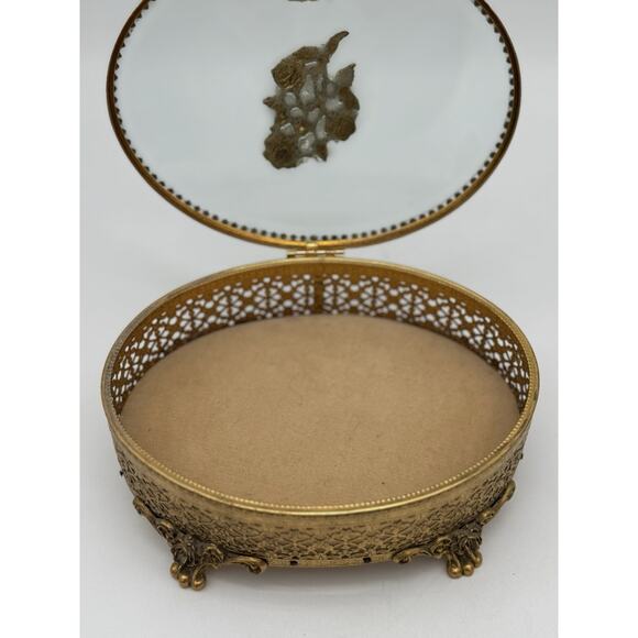 Hollywood Regency Gold Filigree Oval Trinket Box Rose Feet And Lid Decoration - Picture 6 of 8